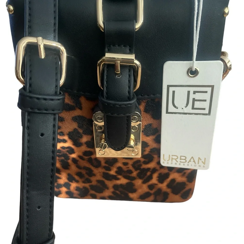 URBAN EXPRESSIONS Annabelle Crossbody
VEGAN LEATHER CLOSURE ANIMAL PRINT - Picture 8 of 9